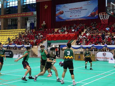 Hơn 230 VĐV tham gia Giải Bóng rổ các CLB trẻ tỉnh Điện Biên mở rộng