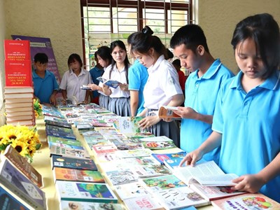 “Em vui cùng sách“: Mang văn hóa đọc đến với trẻ em có hoàn cảnh đặc biệt