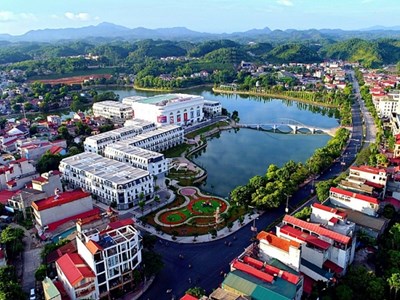 Lào Cai phấn đấu 95% người từ 15 tuổi có tài khoản giao dịch