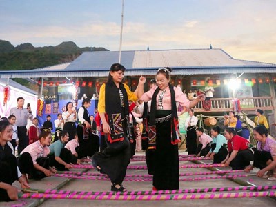 Về Mường Lựm, trải nghiệm phiên chợ “Chiềng Hặc - Miền nhớ thương”