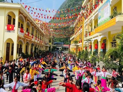 Lũng Cú sắp xếp trường học, tập trung nguồn lực cho giáo dục vùng biên