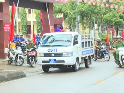 Yên Châu ra quân bảo đảm an toàn giao thông cho học sinh