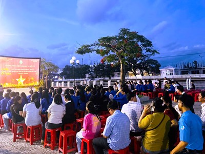An Giang chiếu phim phục vụ nhân dân mừng Quốc khánh 2.9