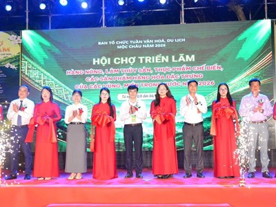 Đặc sản các vùng miền hội tụ tại Mộc Châu dịp Tết Độc lập