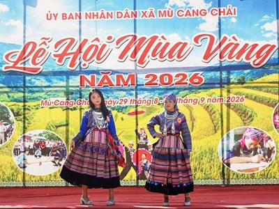 Sắc màu văn hóa Mông làm nên sức hút mùa vàng Mù Cang Chải