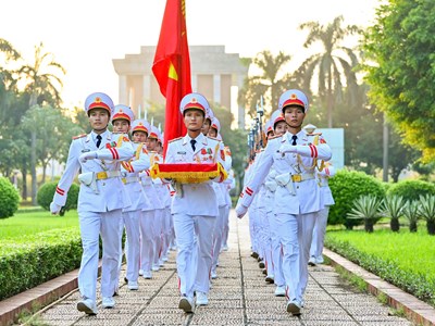 Thiêng liêng lễ thượng cờ tại Quảng trường Ba Đình ngày Quốc khánh