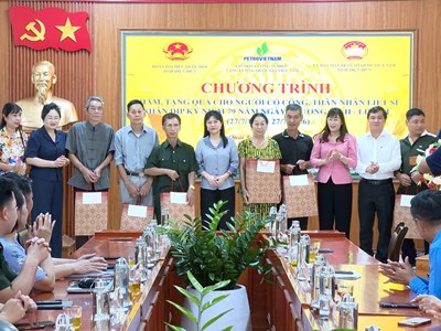 Đoàn ĐBQH tỉnh Điện Biên tri ân người có công, thân nhân liệt sĩ