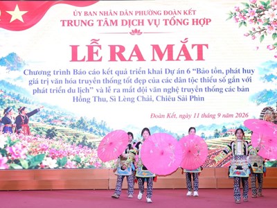 Phường Đoàn Kết ra mắt đội văn nghệ truyền thống dân tộc Mông, Dao
