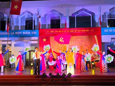 Xúc động chương trình nghệ thuật tri ân các Anh hùng liệt sĩ tại Bắc Quang