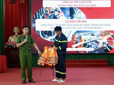 Lạng Sơn bảo đảm an toàn trong hoạt động vui chơi, giải trí dưới nước