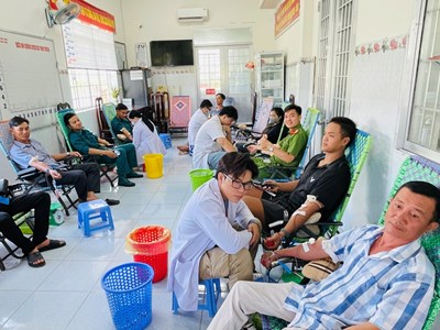 An Giang: Vĩnh Thuận tiếp nhận 67 đơn vị máu tình nguyện đợt 2