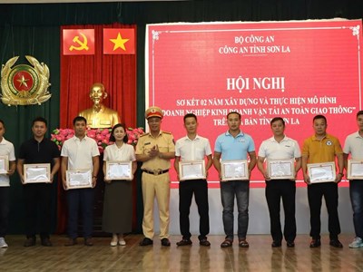 Sơn La: Hơn 4.000 lượt lái xe được kiểm tra nồng độ cồn, chất cấm