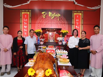 Tri ân Tổ nghề: Nhớ cội nguồn, tiếp lửa sân khấu Việt