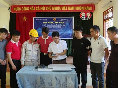 Đưa Internet vệ tinh Starlink đến các thôn, bản khó khăn ở Sơn La