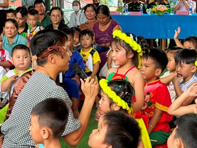 Về Ô Lâm mùa trăng rằm, thắp sáng ước mơ tuổi thơ nơi phum sóc