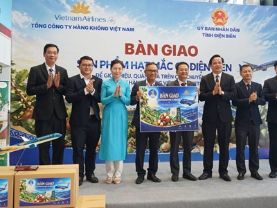 Mắc ca Điện Biên lên chuyến bay quốc tế của Vietnam Airlines