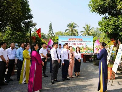 Triển lãm về hành trình tìm đường cứu nước của Chủ tịch Hồ Chí Minh