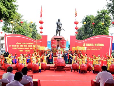 Dâng hương kỷ niệm 158 năm Anh hùng dân tộc Nguyễn Trung Trực hy sinh