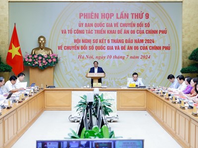 Chỉ bàn làm, không bàn lùi để thúc đẩy mạnh mẽ chuyển đổi số