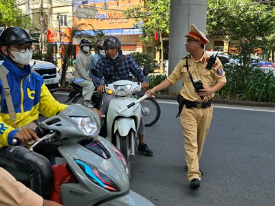 Phụ huynh, học sinh vi phạm giao thông sẽ bị xử lý nghiêm 