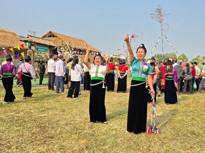 Rộn ràng không gian văn hóa vùng cao