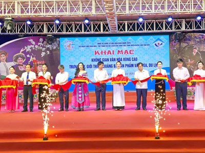 Khai mạc không gian văn hóa vùng cao  - trưng bày, quảng bá sản phẩm văn hóa, du lịch