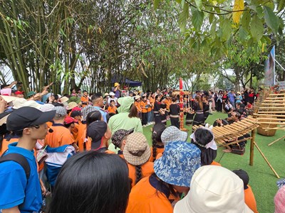 Thu hút 15 nghìn khách tham dự và trải nghiệm