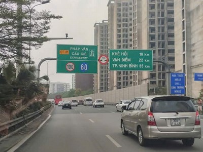 Tai nạn giao thông giảm sâu trong ngày nghỉ lễ đầu tiên 	 	 