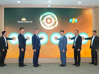 FPT và Vietnam Airlines hợp tác chuyển đổi số toàn diện