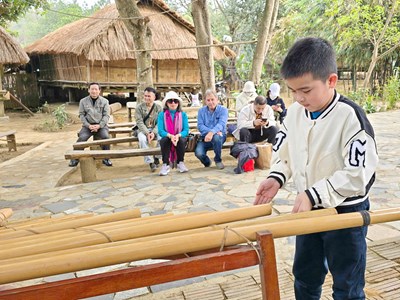 Gắn kết mỗi gia đình nhỏ với đại gia đình “Ngôi nhà chung”