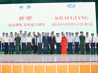 Khóa đào tạo nhân lực đầu tiên về đường sắt tốc độ cao