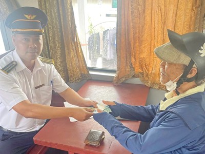 Hơn 100 hành khách được trả lại tài sản bỏ quên trên tàu hỏa