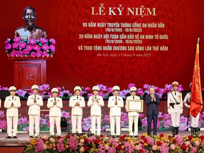 Lễ kỷ niệm trọng thể 80 năm Ngày truyền thống Công an nhân dân và đón nhận Huân chương Sao Vàng lần thứ 5