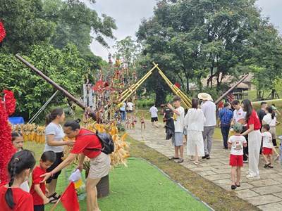 Chơi gì ở “Phiên chợ vùng cao - Vui Tết độc lập”?