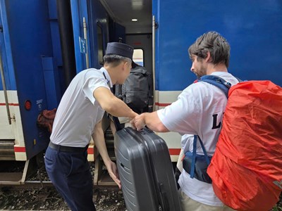 Vận tải đường sắt tiếp tục gián đoạn do ảnh hưởng mưa bão