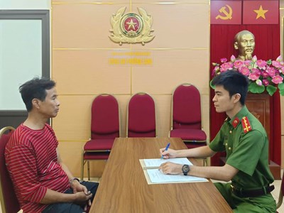 Hà Nội: Bị tạm giữ hình sự vì đốt rác làm cháy nhà hàng xóm