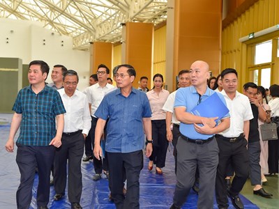 Phó Thủ tướng Bùi Thanh Sơn kiểm tra tiến độ triển khai Hội chợ mùa Thu 2025