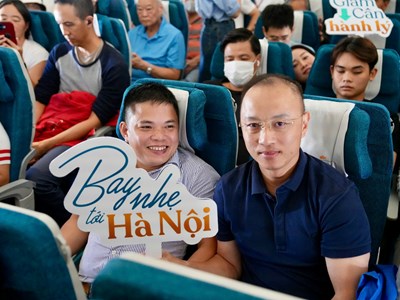Thông điệp xanh từ chiến dịch “Bay nhẹ tới Hà Nội”