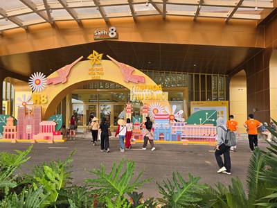 Hội chợ mùa Thu lần thứ nhất - 2025: Quyên góp gần 180 triệu đồng ủng hộ đồng bào bị bão lũ