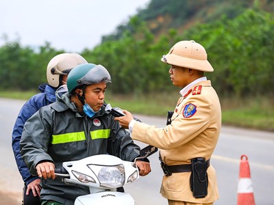 Ngày 27 Tết: Hàng nghìn phương tiện bị phạt nguội