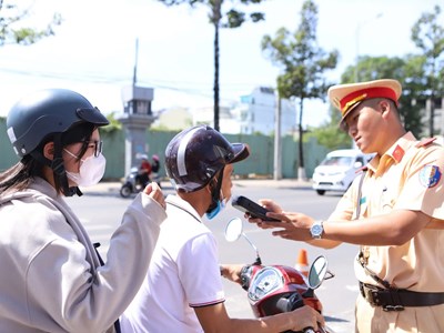 Tai nạn giao thông giảm gần 50% trong ngày mùng 1 Tết