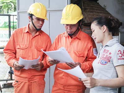Buổi tối là khung giờ cao điểm tính giá điện theo quy định mới