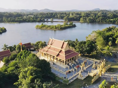 Làng Văn hóa - Du lịch các dân tộc Việt Nam trực thuộc Sở Văn hóa và Thể thao TP Hà Nội