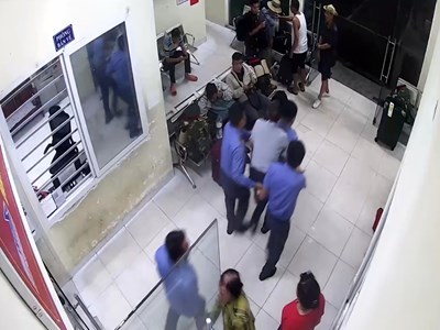 Kịp thời cứu sống hành khách bị đột quỵ trên tàu SE2