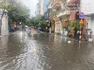 Hà Nội: Úng ngập do vượt khả năng tiêu thoát cục bộ của hệ thống