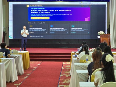 Ứng dụng công nghệ, đổi mới tuyên truyền về an toàn giao thông trên báo chí