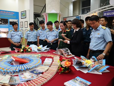 “Nâng tầm tri thức, bay cao với những ước mơ”