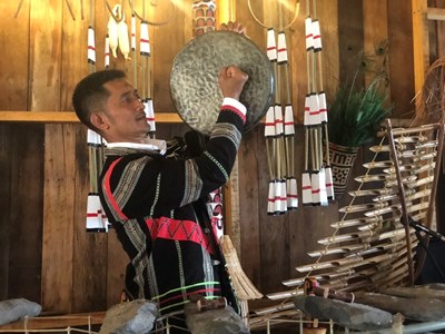 Người con K’Ho Lạch nặng lòng với văn hóa cội nguồn