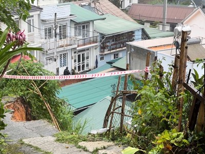 Lâm Đồng: Di dời khẩn cấp nhiều hộ dân do nguy cơ sạt lở đất