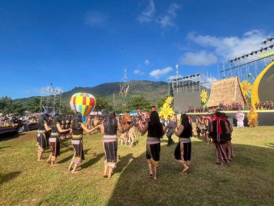 Khai mạc Tuần lễ Hoa Dã quỳ - Núi lửa Chư Đang Ya năm 2024